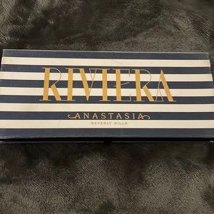 Anastasia riviera palette